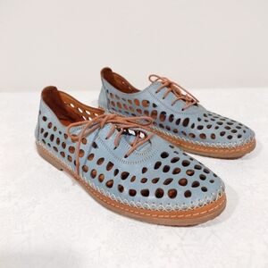 Spring Step Perforated Leather Oxfords Dusty Blue EU 40 Fit US 9